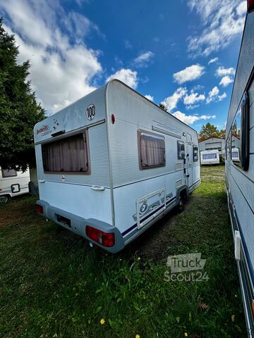 Lakókocsi Dethleffs Camper 470 V