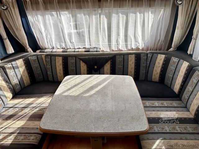 Lakókocsi Dethleffs Camper 470 V