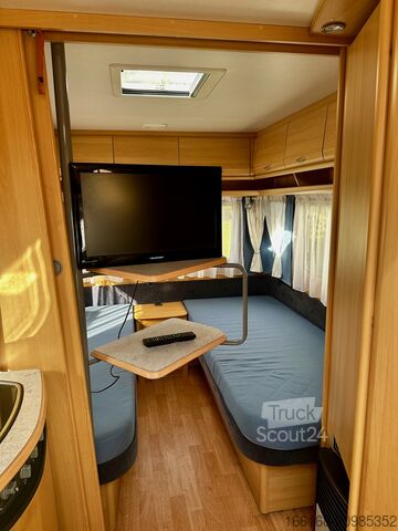 Lakókocsi Dethleffs Camper 470 V