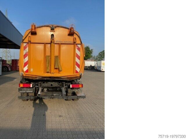 Speciální nákladní automobil Mercedes-Benz 1323 Atego4x2