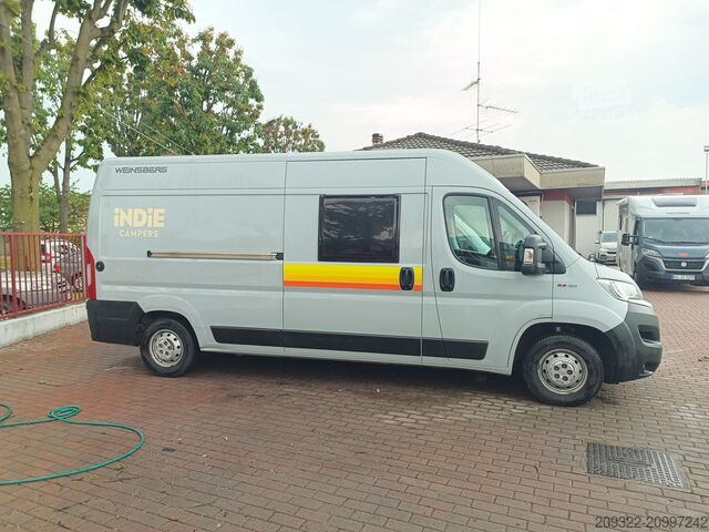 Caravan/camper Fiat Weinsberg Carabus 600 K | 4 posti letto | Completamente attrezzato