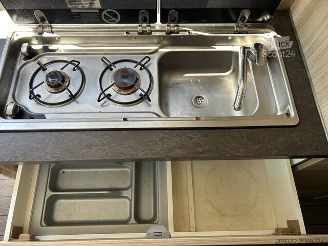 Caravan/camper Fiat Weinsberg Carabus 600 K | 4 posti letto | Completamente attrezzato