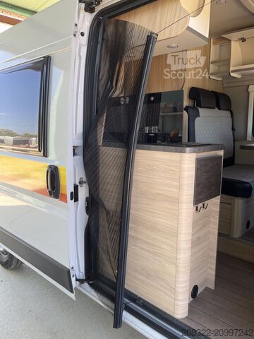 Caravan/camper Fiat Weinsberg Carabus 600 K | 4 posti letto | Completamente attrezzato