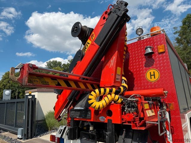 Speciální nákladní automobil MAN 17.232 4x4 KRAN SEILWINDE Kran und LKW