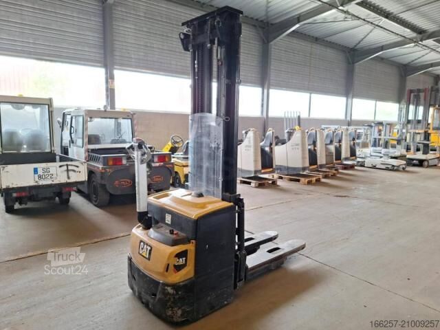 Handmatige stapelaar Caterpillar NSP16N2