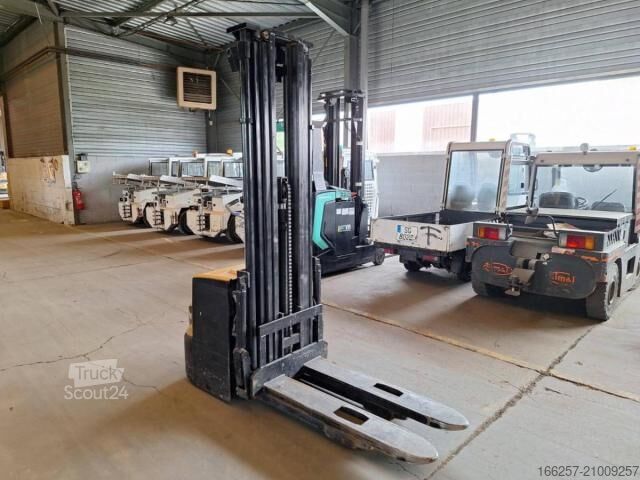 Handmatige stapelaar Caterpillar NSP16N2