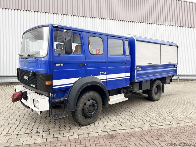 Вантажівка з відкритою платформою Iveco-Magirus 120-23 AW 4x4 Doka 120-23 AW 4x4 Doka, V8-Motor, Gerätewagen, Seilwinde