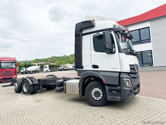 Lastbilchassi Mercedes-Benz Actros 2545 L 6x2 Actros 2545 L 6x2, Lenk-/Liftachse, StreamSpace, MultimediaCockpit