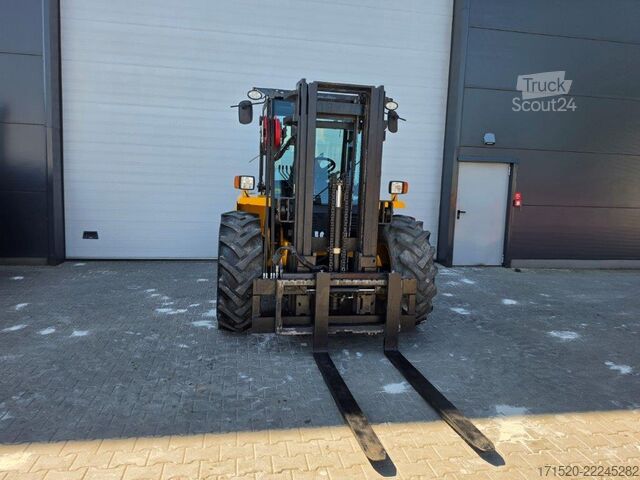 Terrængående gaffeltruck JCB 940-4 T4 - TRIPLEX