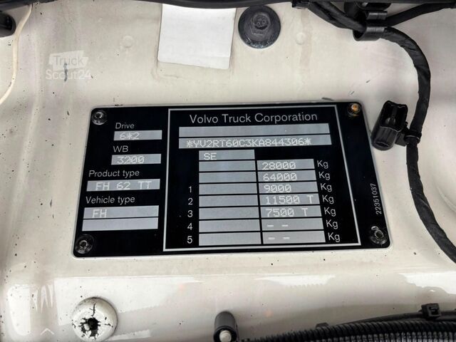 Standardowy ciągnik Volvo FH 540 6x2 DOUBLE BOGIE