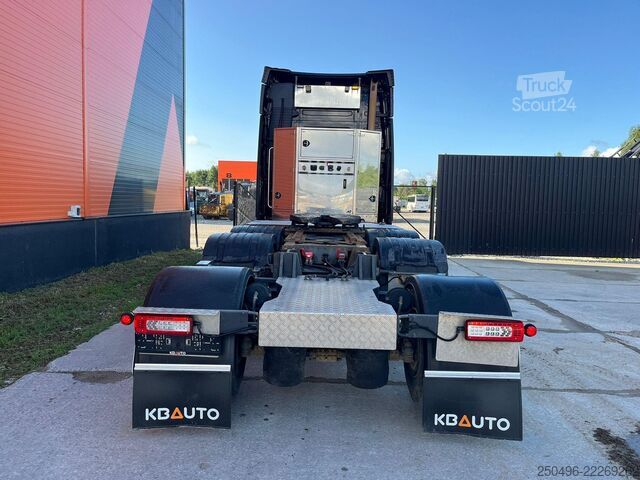 Trator standard Volvo FH 16 750 8x4  GCW 90 ton / DOLLY / RETARDER