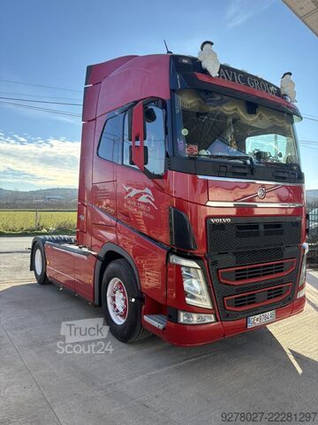 Standardni tegljač Volvo FH 500