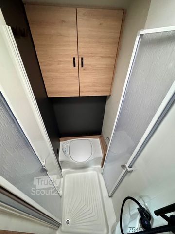 Halvintegrert bobil KNAUS L!VE WAVE 650 MF Platinum Selection