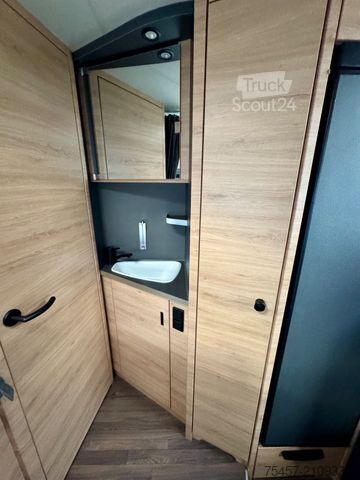 Semi-integrated camper KNAUS L!VE TI 590 MF PLATINUM SELECTION