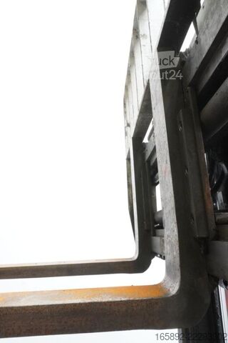 Forklift Linde H 25 D 392