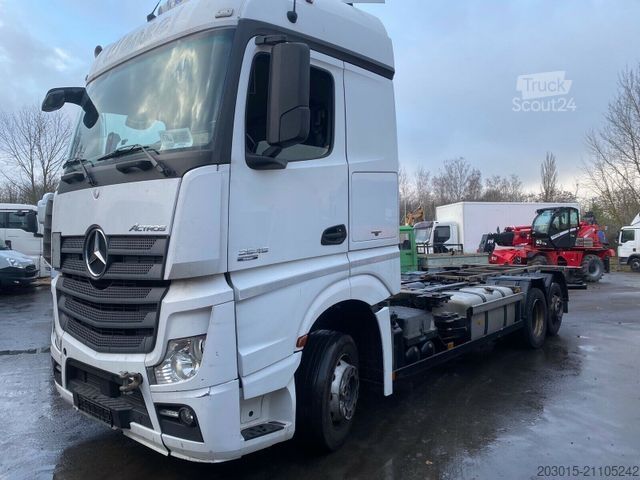 Ladbil med udskifteligt lad MERCEDES-BENZ ACTROS 2545 L