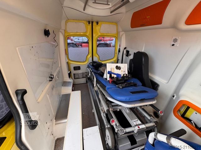 Brandbil MERCEDES-BENZ Sprinter  315 CDI  Rettungswagen / Kranken