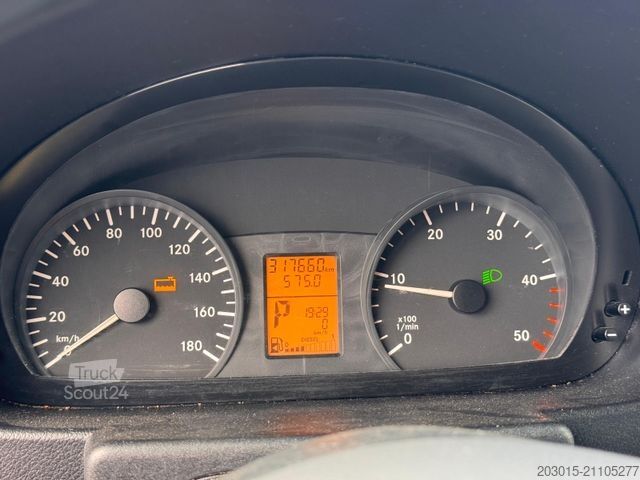 Brandbil MERCEDES-BENZ Sprinter  315 CDI  Rettungswagen / Kranken