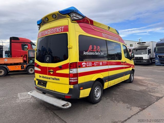 Brandbil MERCEDES-BENZ Sprinter  315 CDI  Rettungswagen / Kranken