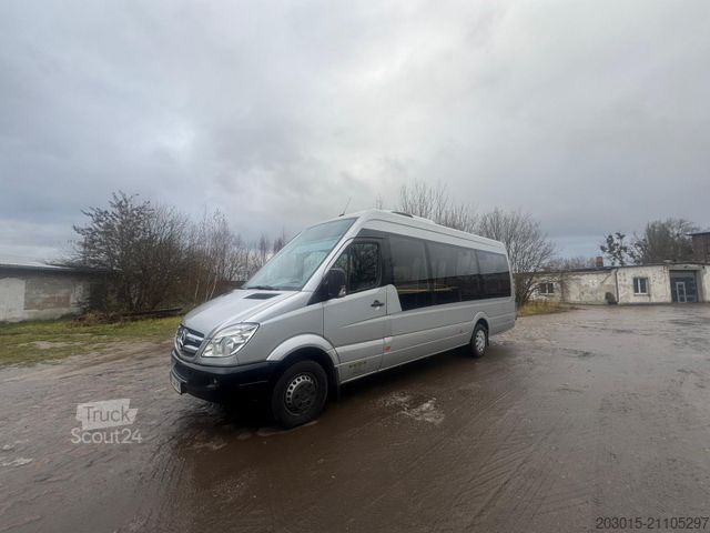 Kleinbus MERCEDES-BENZ 516 CDI   Austauchmotor  245000 km