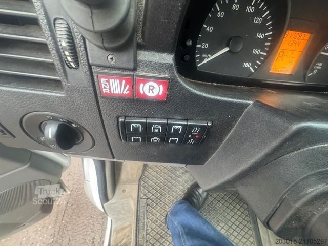 Kleinbus MERCEDES-BENZ 516 CDI   Austauchmotor  245000 km