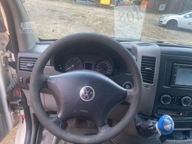 Autospecială de pompieri VOLKSWAGEN Crafter 35  L2H2   Hoch Lang  Krankentransporter