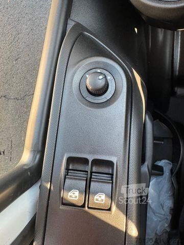 Biltransport skåpbil Iveco Daily 35S16 HA8 *Rampen*L3.500mm*Automatik*AHK*