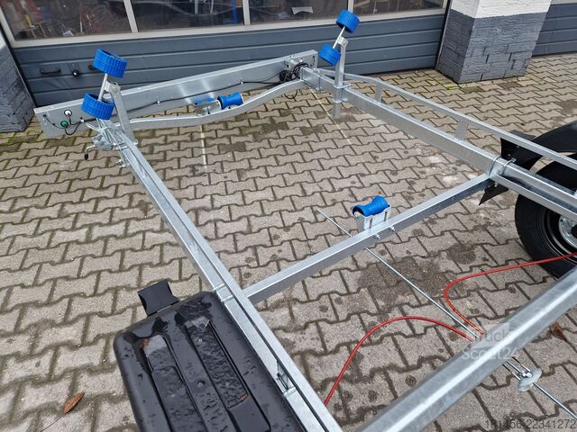Rimorchio per barche Sorelpol Neptun Navy Bootstrailer Motorboot Anhänger GN231 1300kg gebremst Neu