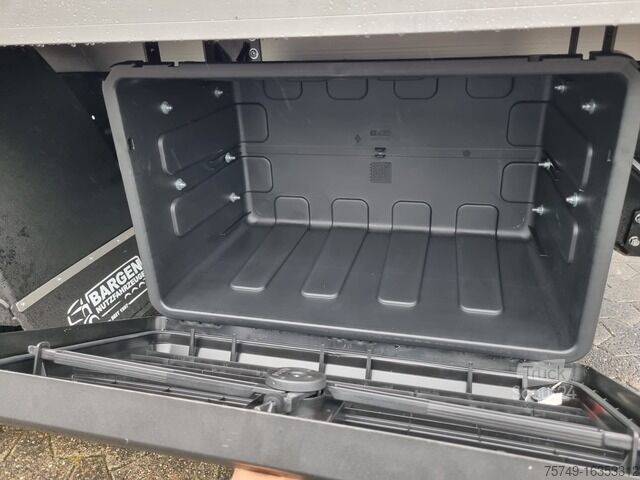 Pritschenwagen Fuso FUSO 9C18 Canter Alu Pritsche 5.5m Kran 3x hydr.