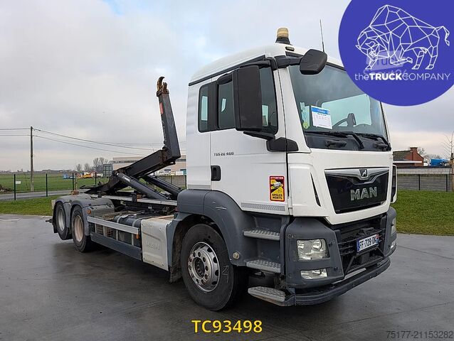 Container transportation MAN TGS 26.460
