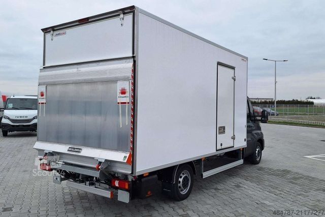 Furgone chiuso IVECO Daily 35S18H Koffer LBW+ACC+LED+NAVI -SOFORT