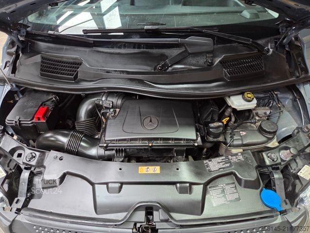 Kleinbus MERCEDES-BENZ Vito Kasten 114 Kamera Tempom. Klima PDC+H E6