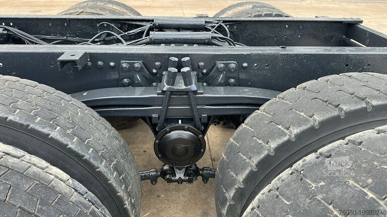 Chassis cab Volvo FL 7 - 260 (6X4 / LAMES / POMPE MANUELLE / MANU...