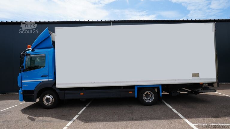 Vežimas šaldytuve ir (arba) šaldytuve Mercedes-Benz Atego 1224 frigo truck meat hooksystem 409.000km