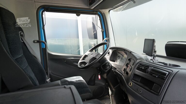 Vežimas šaldytuve ir (arba) šaldytuve Mercedes-Benz Atego 1224 frigo truck meat hooksystem 409.000km