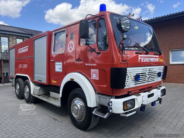 Camion de pompiers Mercedes-Benz 2219 / 6x4, 3-Achsen, GTLF 24/50, Feuerw