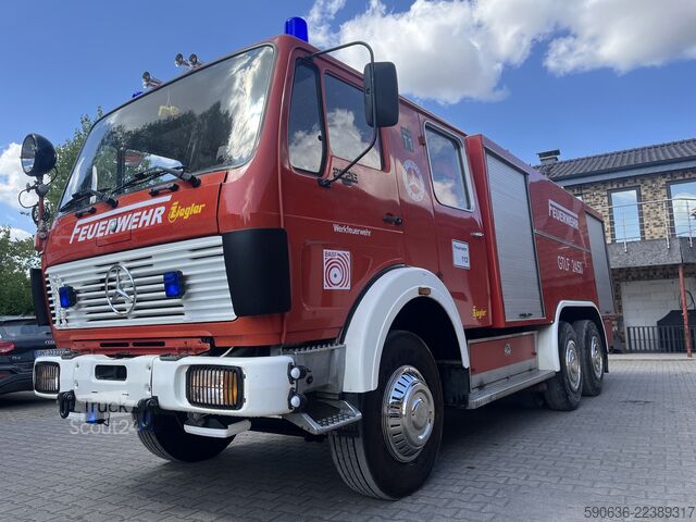 Camion de pompiers Mercedes-Benz 2219 / 6x4, 3-Achsen, GTLF 24/50, Feuerw