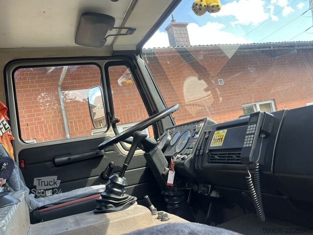 Camion de pompiers Mercedes-Benz 2219 / 6x4, 3-Achsen, GTLF 24/50, Feuerw