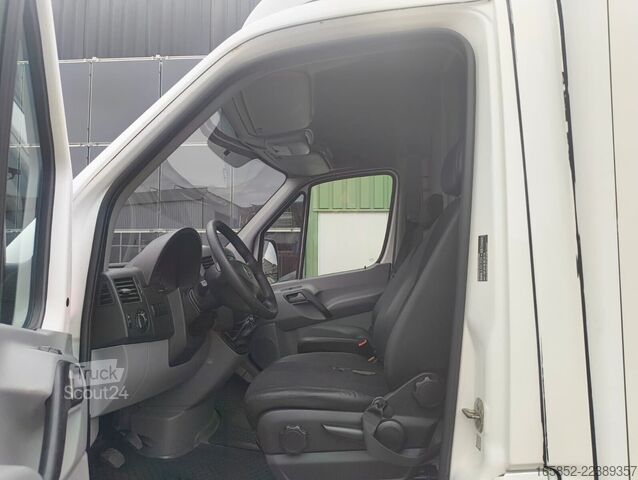 Skriňové nákladné vozidlo Mercedes-Benz Sprinter 314