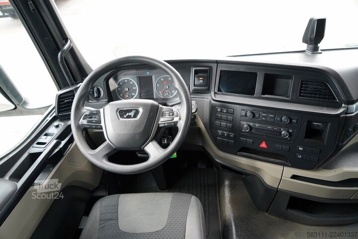 Standard nyergesvontató MAN TGX 18.470 / GM / NAVI / NOWE OPONY