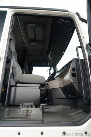Standard nyergesvontató MAN TGX 18.470 / GM / NAVI / NOWE OPONY