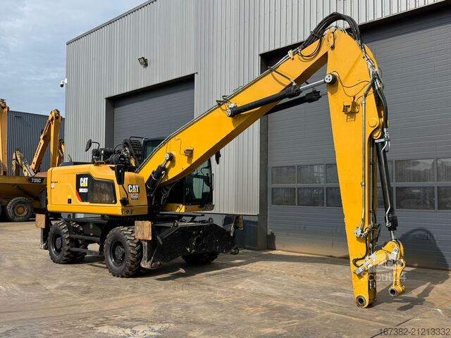 Máquina de manuseamento de materiais Caterpillar MH3024
