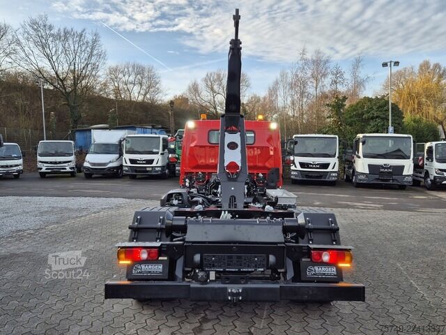 Hákový nosič kontejnerů Fuso Canter FUSO 9C18 City Abrollkipper Hakenlift Color Edition