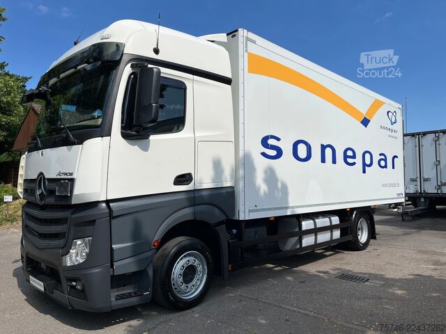 Valigia Mercedes-Benz Actros 1842 4-ACHS ZUG SCHMITZ KOFFER DURCHLADER