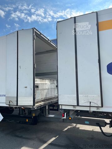 Valigia Mercedes-Benz Actros 1842 4-ACHS ZUG SCHMITZ KOFFER DURCHLADER