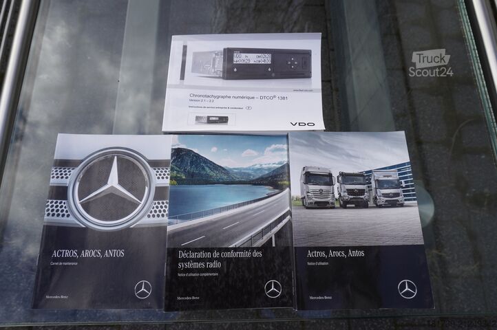 Platós daruval Mercedes-Benz Arocs 2633 flatbed truck / Crane FASSI