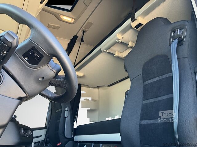 Standard dragbil IVECO S-Way AS 440 S 58 T/FP Sattel Vorführwagen