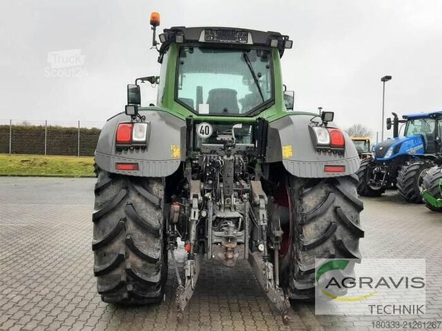 Tractor Fendt 828 VARIO S4