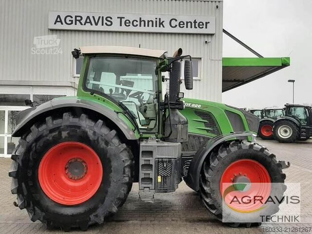 Tractor Fendt 828 VARIO S4