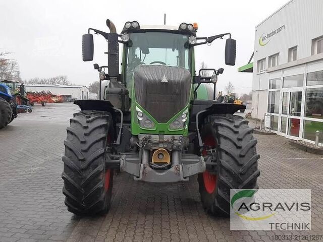 Tractor Fendt 828 VARIO S4